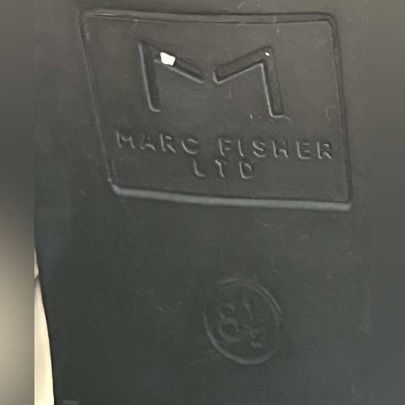 Marc Fischer LTD Woman Lace Up Combat Boot Black Size 8 lined w/ shearling - Picture 3 of 3